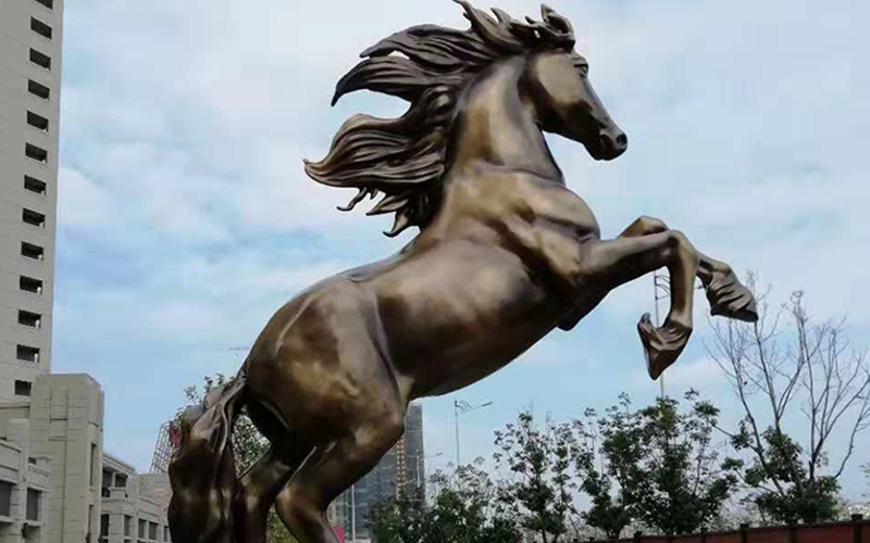 雕塑是什么？