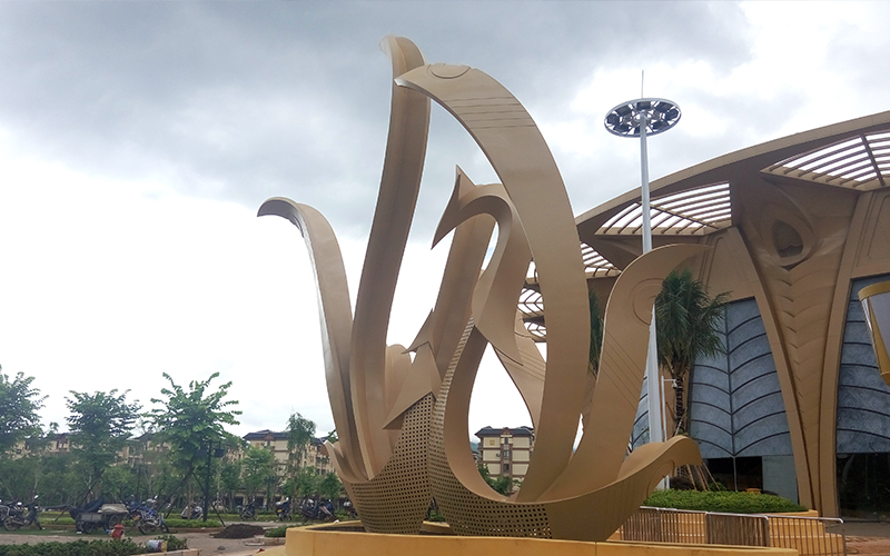  為什么有些玻璃鋼雕塑產(chǎn)品容易掉漆？