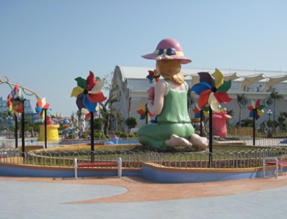 汕頭錦峰--方特歡樂(lè)世界玻璃鋼景觀(guān)雕塑