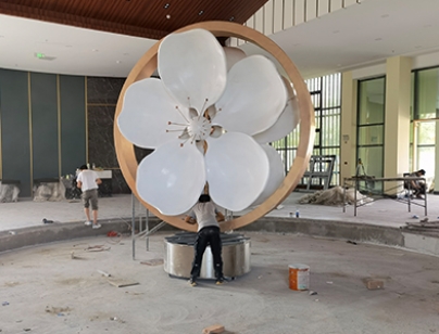 新疆門關(guān)市旅游養(yǎng)老中心梨花苑景觀雕塑