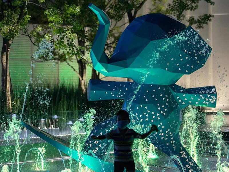 廣州城投珠江?天河壹品不銹鋼雕塑(圖2) 廣州城投珠江?天河壹品不銹鋼雕塑(圖2)