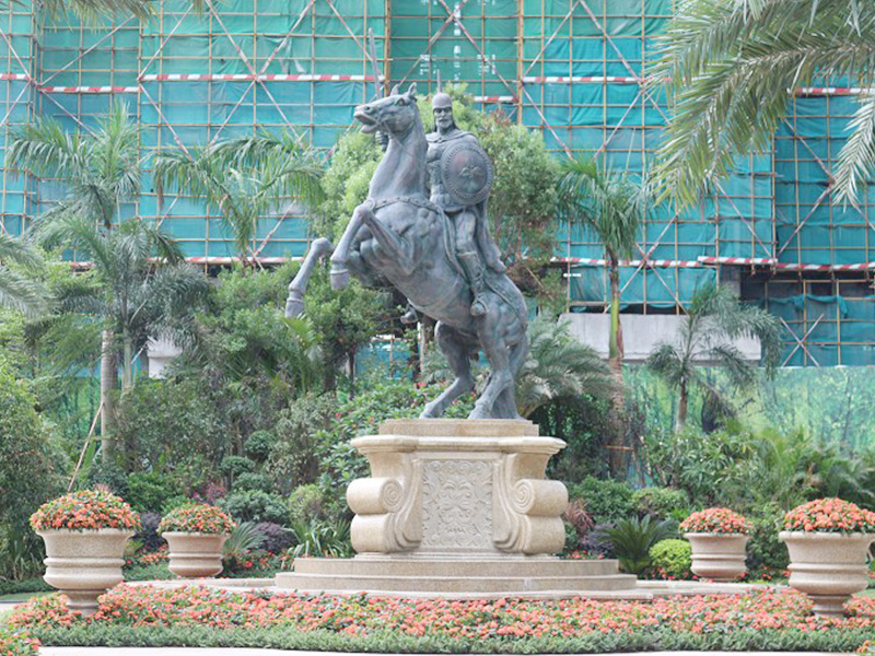 萬達(dá)?東莞萬達(dá)廣場商業(yè)美陳景觀雕塑(圖1)