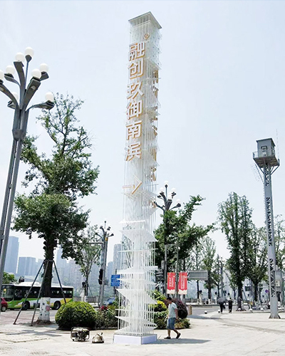 精神堡壘(圖1) 精神堡壘(圖1)