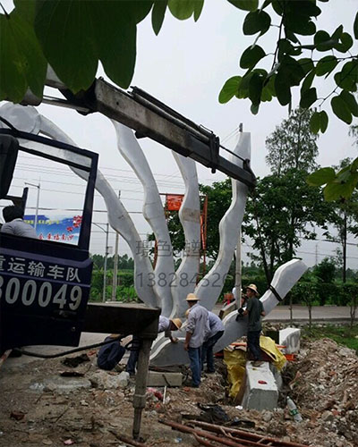 農(nóng)業(yè)生態(tài)旅游區(qū)不銹鋼景觀裝置(圖1)