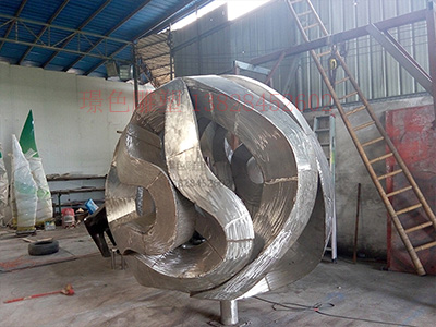 廣東江門海逸豪庭地產(chǎn)不銹鋼景觀雕塑案例(圖1)