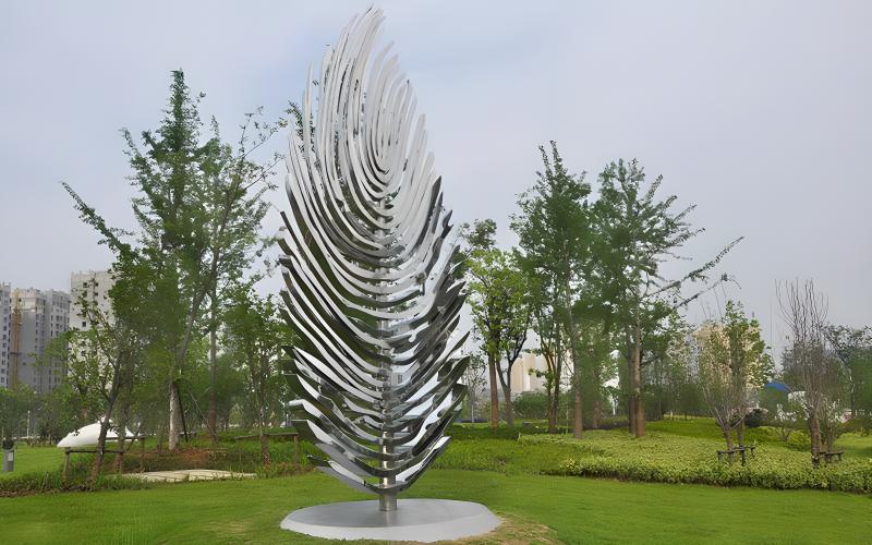 屹立在城市中間——多姿多彩的不銹鋼雕塑(圖4) 屹立在城市中間——多姿多彩的不銹鋼雕塑(圖4)