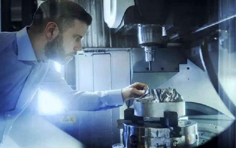 汲取人類(lèi)藝術(shù)史百年精華 AI設(shè)計(jì)雕塑作品亮相(圖3) 汲取人類(lèi)藝術(shù)史百年精華 AI設(shè)計(jì)雕塑作品亮相(圖3)