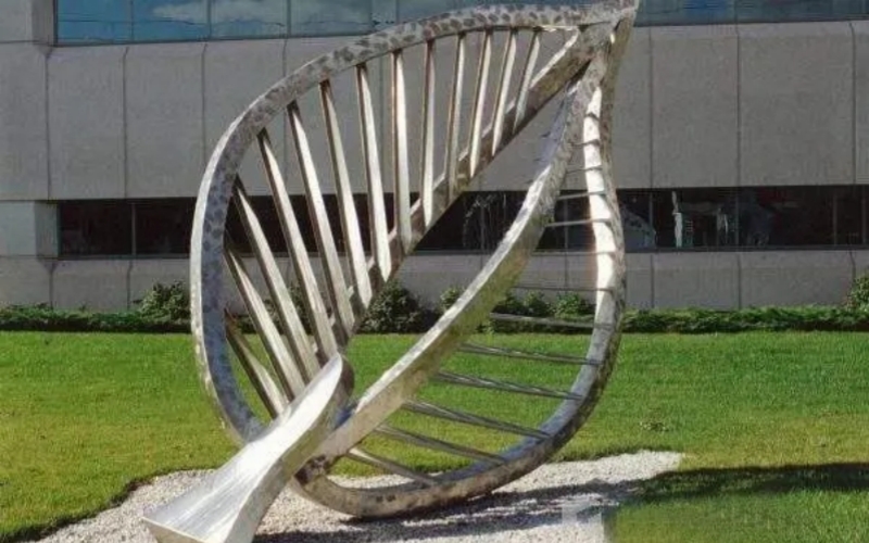 屹立在城市中間——多姿多彩的不銹鋼雕塑(圖5) 屹立在城市中間——多姿多彩的不銹鋼雕塑(圖5)