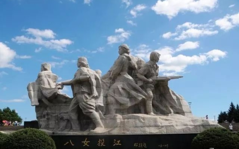 園林景觀雕塑的作用(圖6) 園林景觀雕塑的作用(圖6)