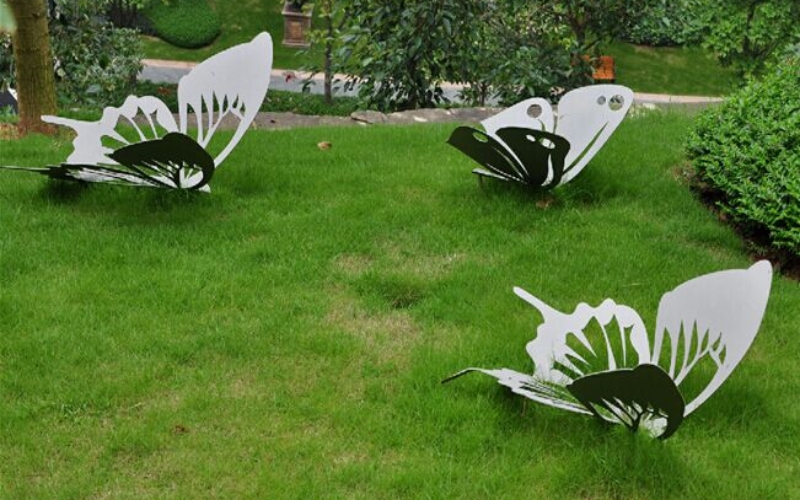 園林景觀雕塑的作用(圖7) 園林景觀雕塑的作用(圖7)