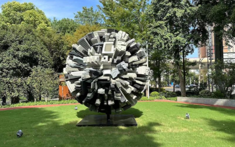 靜安國(guó)際雕塑展開(kāi)啟“空間進(jìn)化”:走進(jìn)開(kāi)放的公園美術(shù)館(圖7) 靜安國(guó)際雕塑展開(kāi)啟“空間進(jìn)化”:走進(jìn)開(kāi)放的公園美術(shù)館(圖7)