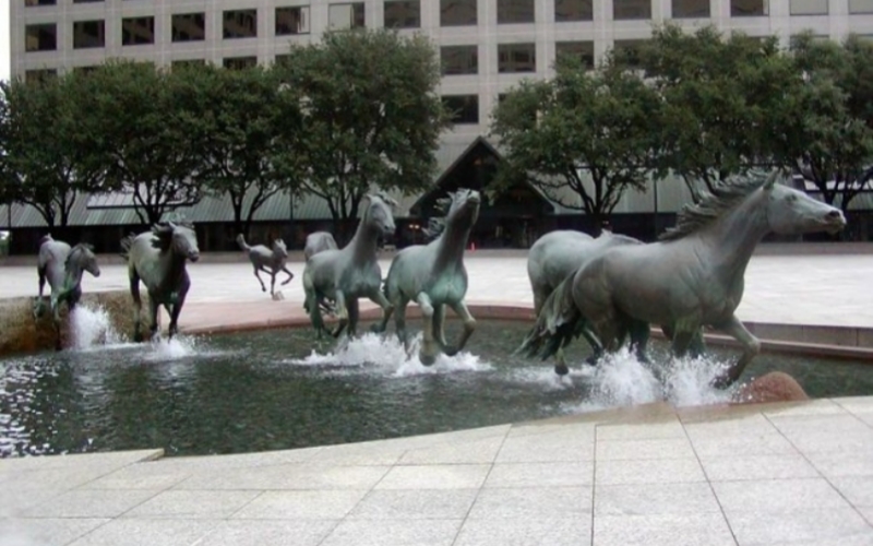 您會愛上的20座現(xiàn)代雕塑國外的精品園林雕塑(圖3) 您會愛上的20座現(xiàn)代雕塑國外的精品園林雕塑(圖3)