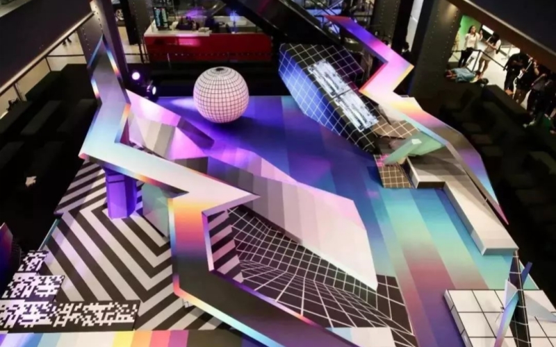 這些極具創(chuàng)意的商場美陳案例(圖2) 這些極具創(chuàng)意的商場美陳案例(圖2)