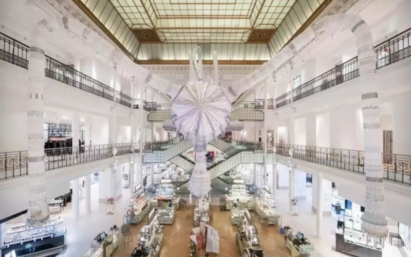 這些極具創(chuàng)意的商場美陳案例(圖6) 這些極具創(chuàng)意的商場美陳案例(圖6)