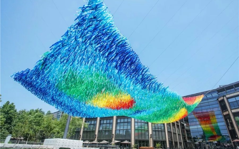 這些極具創(chuàng)意的商場美陳案例(圖14) 這些極具創(chuàng)意的商場美陳案例(圖14)