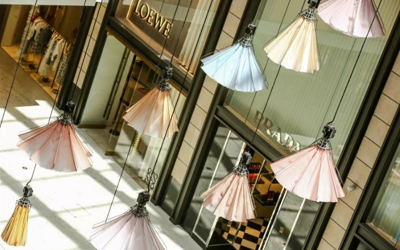 這些極具創(chuàng)意的商場美陳案例(圖19) 這些極具創(chuàng)意的商場美陳案例(圖19)