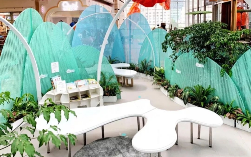 這些極具創(chuàng)意的商場美陳案例(圖41) 這些極具創(chuàng)意的商場美陳案例(圖41)