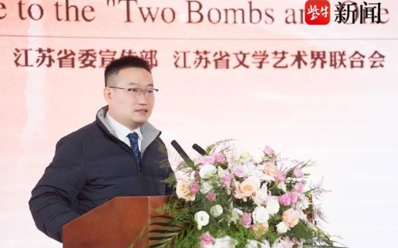 為時(shí)代留豐碑！致敬“兩彈一星”功勛獎(jiǎng)?wù)芦@得者主題雕塑創(chuàng)作展開(kāi)幕(圖4)