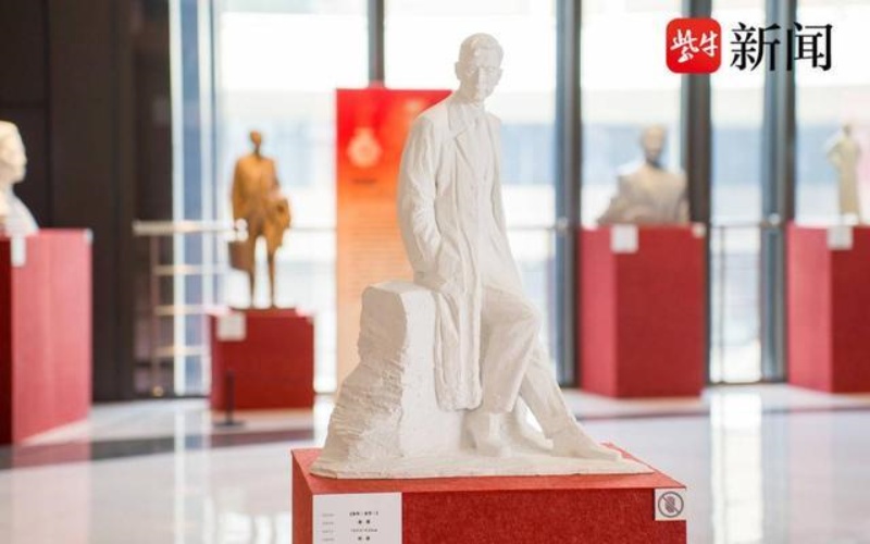 為時(shí)代留豐碑！致敬“兩彈一星”功勛獎(jiǎng)?wù)芦@得者主題雕塑創(chuàng)作展開(kāi)幕(圖5)