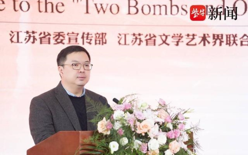 為時(shí)代留豐碑！致敬“兩彈一星”功勛獎(jiǎng)?wù)芦@得者主題雕塑創(chuàng)作展開(kāi)幕(圖10)