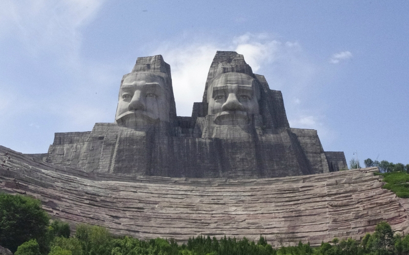 中國(guó)十大雕塑，每一個(gè)都超級(jí)震撼，看看在你的家鄉(xiāng)嗎？(圖5)